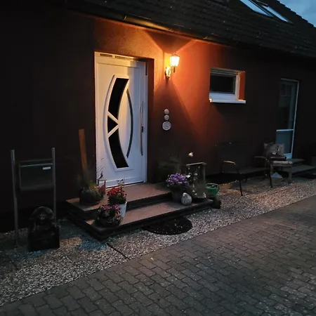 Nah Am Diek 2 Erwachsene Und 3 Babybett Vorhanden, Wallbox Gegen Gebuehr Nutzbar