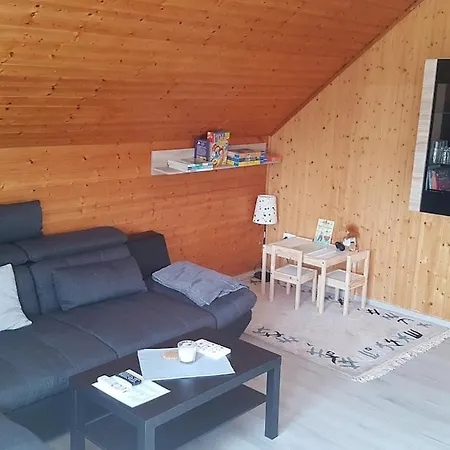 Nah Am Diek 2 Erwachsene Und 3 Babybett Vorhanden, Wallbox Gegen Gebuehr Nutzbar