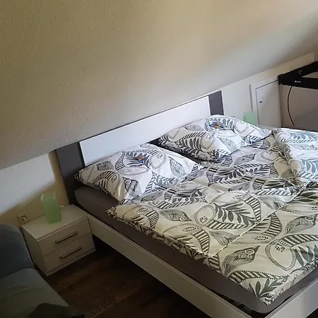 Nah Am Diek 2 Erwachsene Und 3 Babybett Vorhanden, Wallbox Gegen Gebuehr Nutzbar * Brunsbuttel