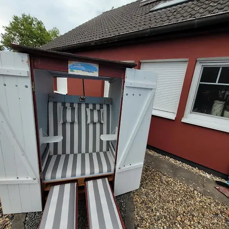 Nah Am Diek 2 Erwachsene Und 3 Babybett Vorhanden, Wallbox Gegen Gebuehr Nutzbar Appartement Brunsbuttel
